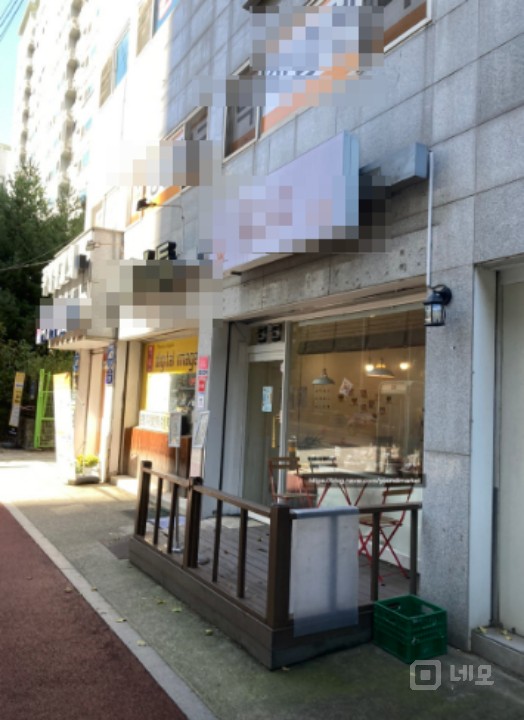 평촌 학원가 및 아파트 단지 인근 대로변 1층 상가 매물의 4번째 사진