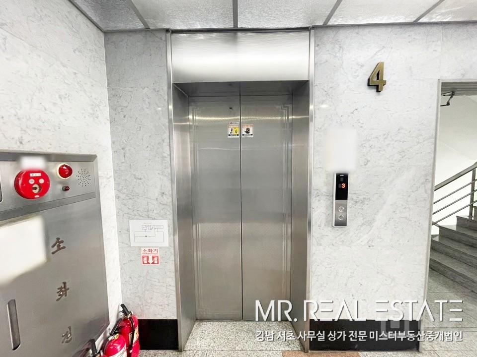 역삼동 대로변 인테리어 가성비 좋은 사무실 사진있음 매물의 10번째 사진