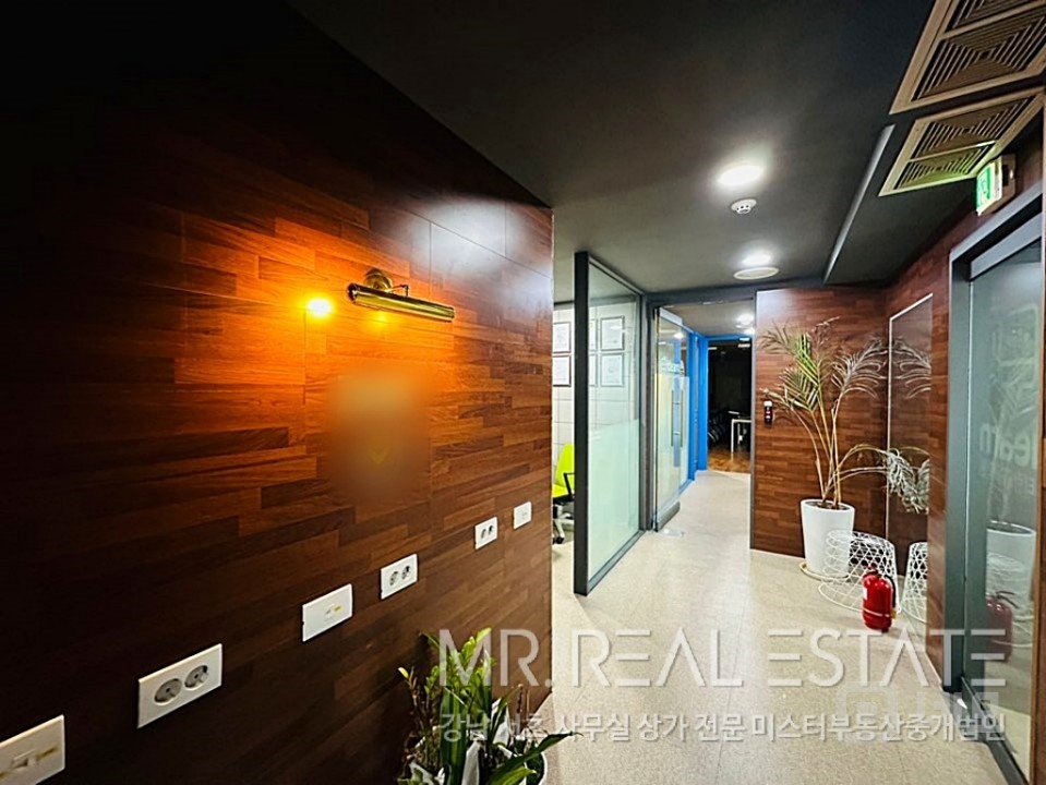 인테리어 최상, 룸 다수, 학원업종 추천, 가성비 매우 좋은곳 매물의 1번째 사진