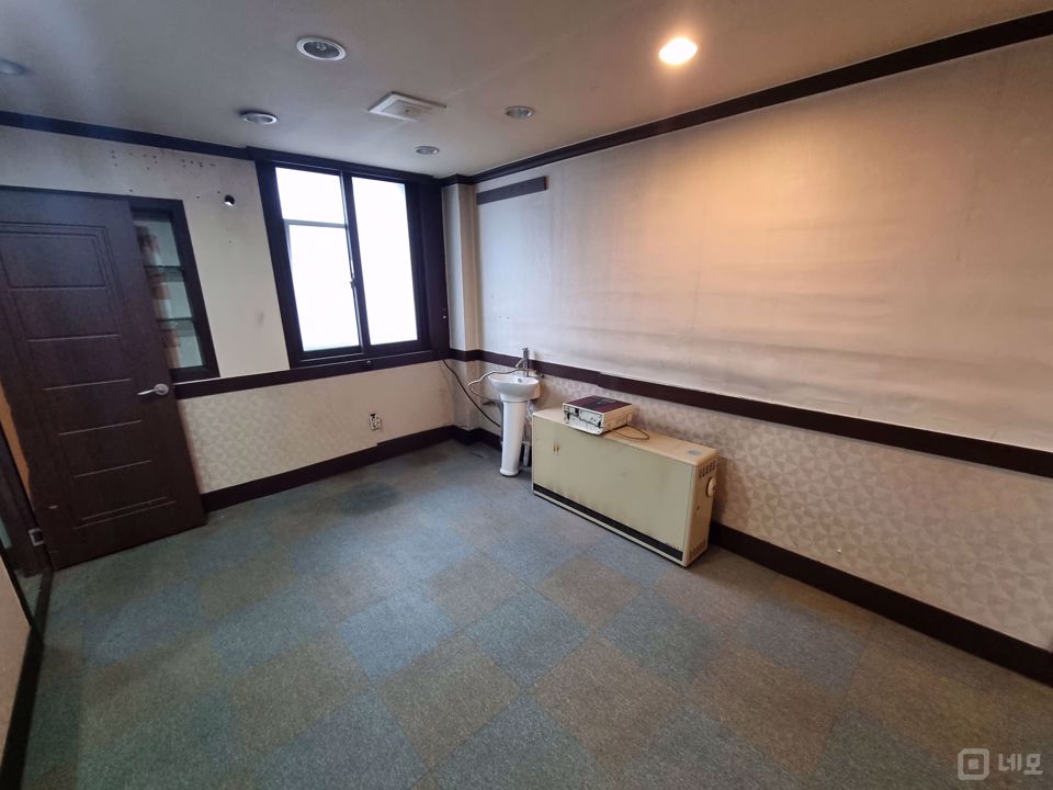 영등포시장역이 가까운 역세권 영등포구 영등포동5가 공실 사무실 매물의 8번째 사진