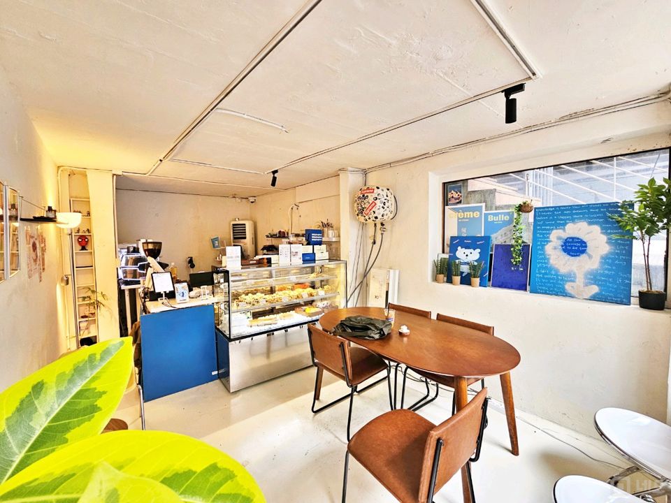 합정역 도보 5분 무권리에 가까운 반지층 카페 매물의 2번째 사진