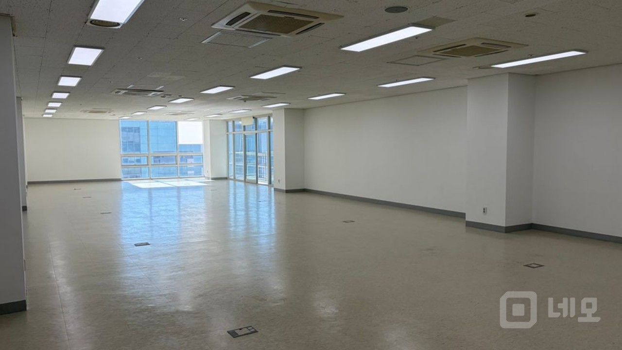 DMC첨단산업센터 324호 (DMC지원시설) 매물의 1번째 사진