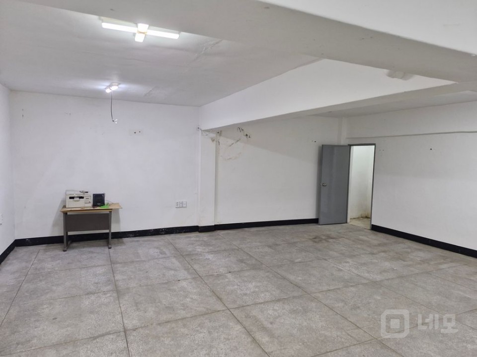 지층 상가 임대 매물의 4번째 사진