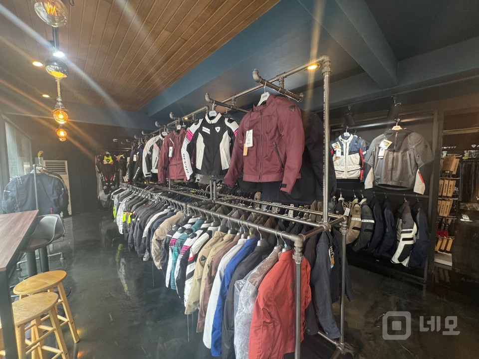 홍대 메인거리 이면 주택형 통임대 상가 테라스 단독사용 매물의 4번째 사진