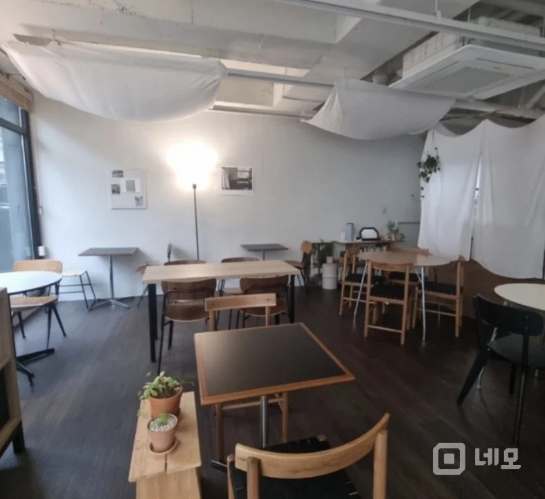 햇빛잘 들어오는 상가 매물의 2번째 사진