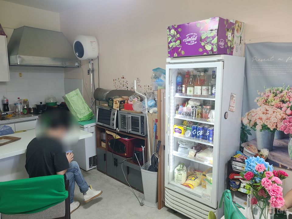 암사동 복합상권에 위치한 도시락 전문점 매물의 2번째 사진