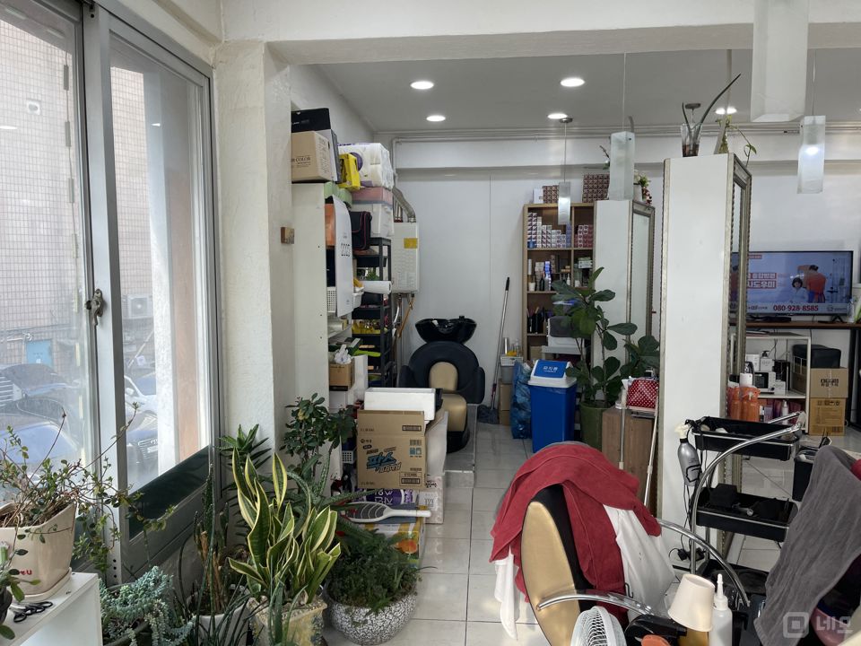 명일동 유동인구 많은 거리 헤어샵 매물의 3번째 사진