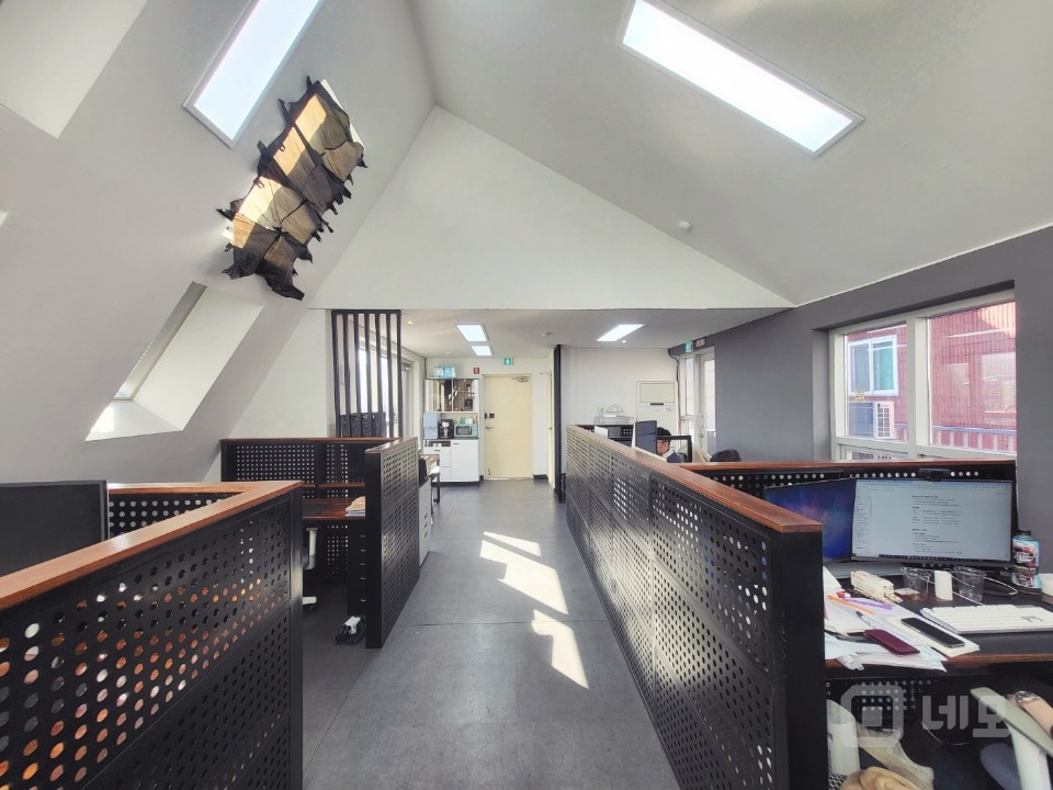 언주역 더블 테라스 특급 ACE 공간 높은층고 화이트톤 디자인 인테리어 매물의 15번째 사진