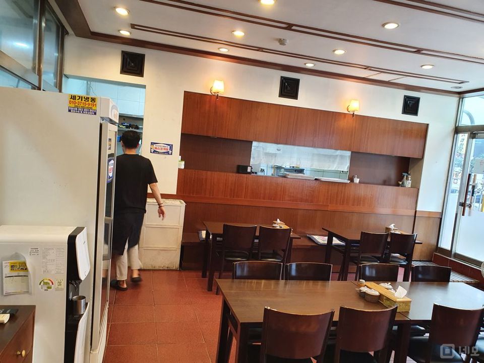 햇빛마을 먹자골목  성업 중  / 월 매출 확인 가능 매물의 2번째 사진