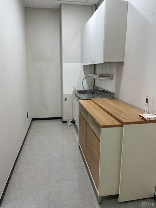 전용28 룸3 탕비실 가산역 도보권 인테리어 완비 매물의 5번째 사진