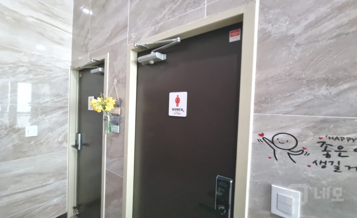 강남구청역도보2분/고급건물 1층상가 귀한무권리 매물의 6번째 사진