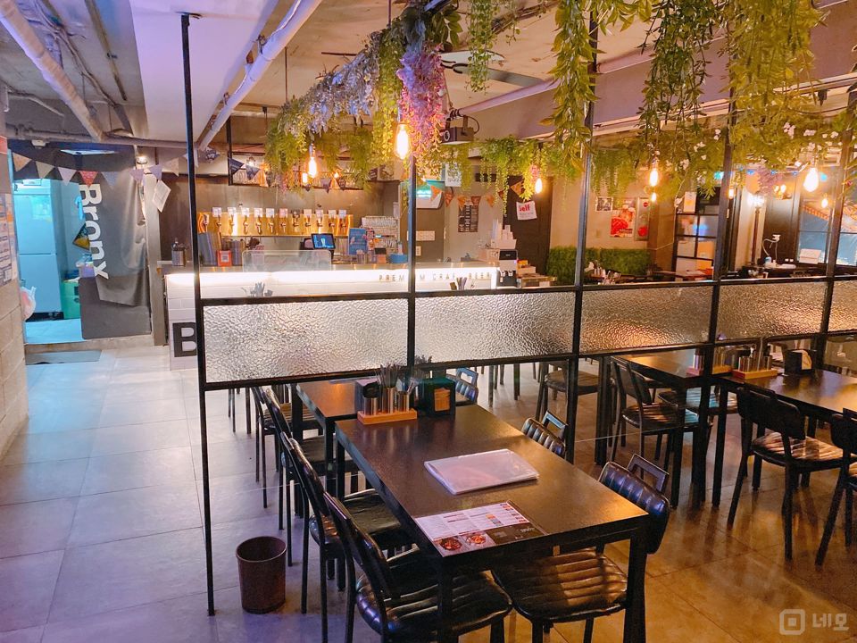 서초동 번화가에 위치한 맥주 전문점 매물의 3번째 사진