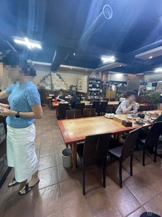 청담동 대로변 건물에 위치한 음식점 매물의 6번째 사진