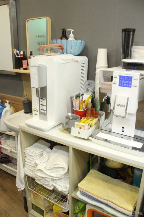 둔촌동 아파트 단지 내, 단골 손님 많은 네일샵 매물의 3번째 사진
