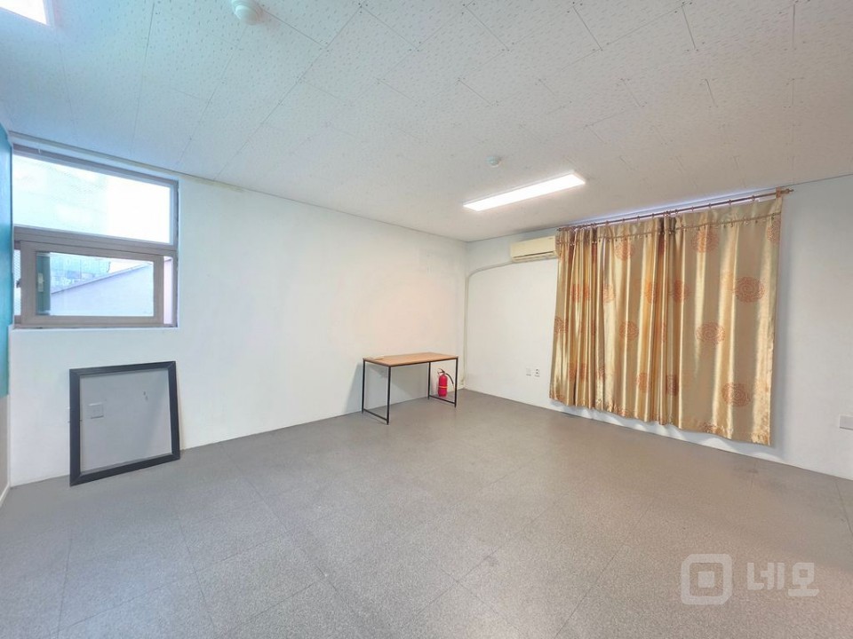 동삭동 대로변 조용한 사무실 임대 매물의 2번째 사진