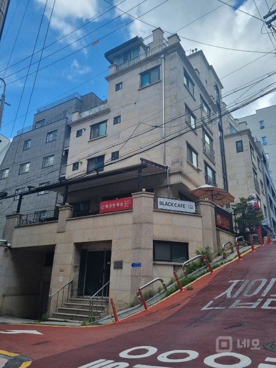3호선신사역3분 7호선논현역5분 독립공간                  매물의 6번째 사진