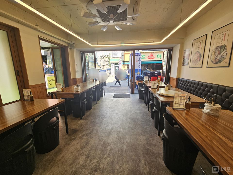 유동인구 많은, 잠실동 신천먹자골목 상권에 위치한 1층 음식점 매물의 5번째 사진