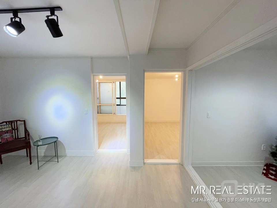 논현초옆.인테리어ACE.사무실.상가.모두환영 매물의 4번째 사진