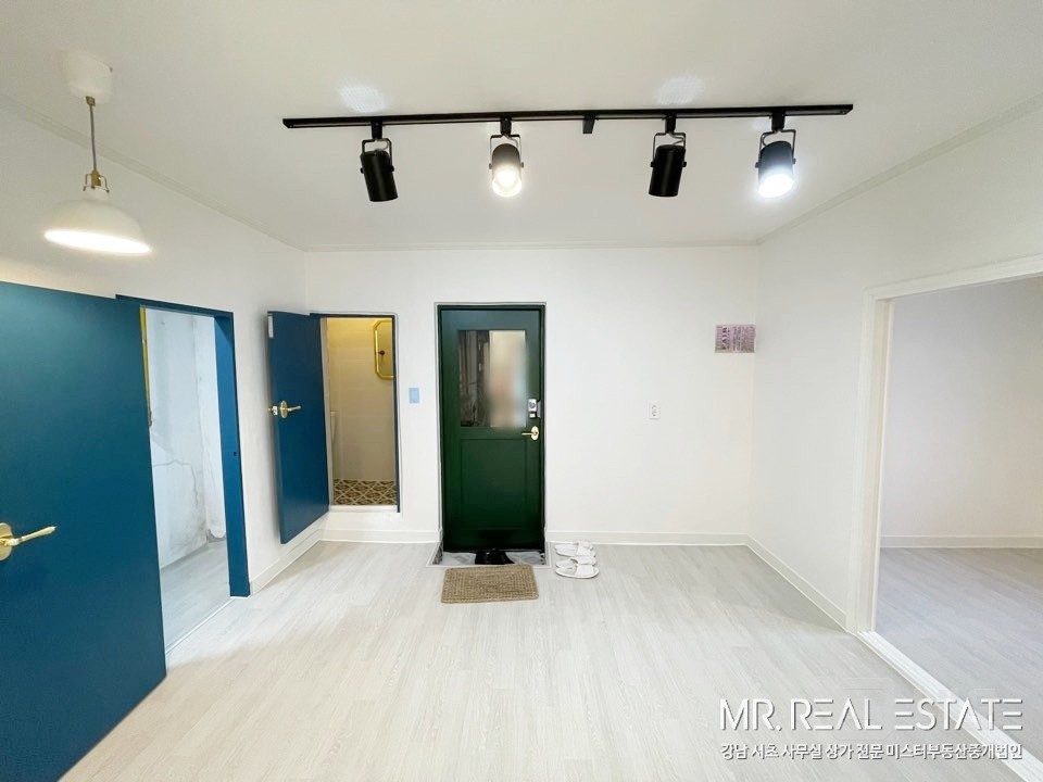 논현초옆.인테리어ACE.사무실.상가.모두환영 매물의 10번째 사진