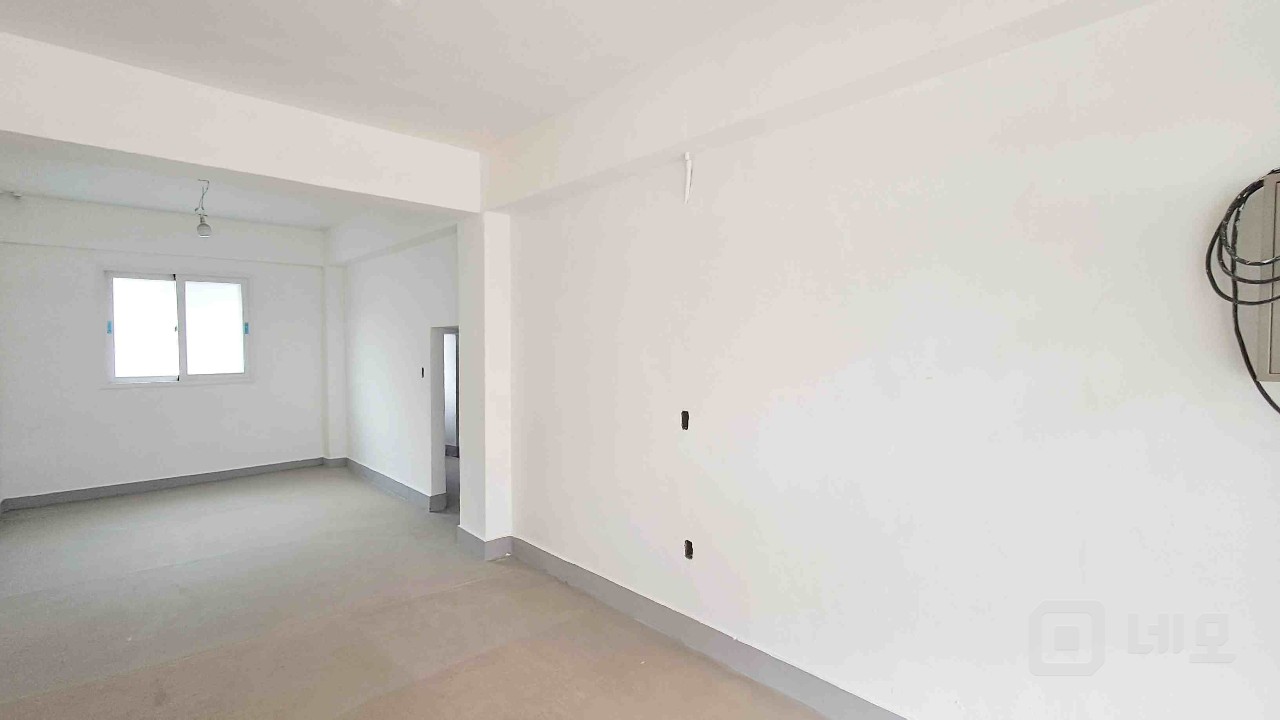 🏢 [답십리역 1층 소형 상가] 리모델링 완료, 권리금 없이 입주! 매물의 1번째 사진