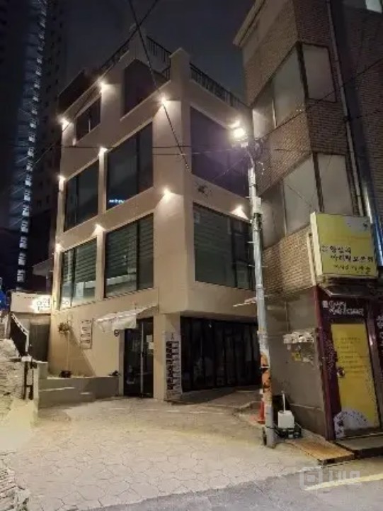 베이지 대리석의 깨끗한 신축건물 매물의 4번째 사진