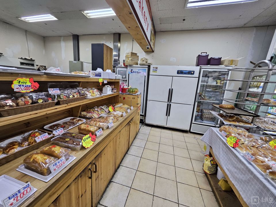 접근성 좋은 대로변, 솔샘역 앞 지하2층 베이커리 매물의 3번째 사진