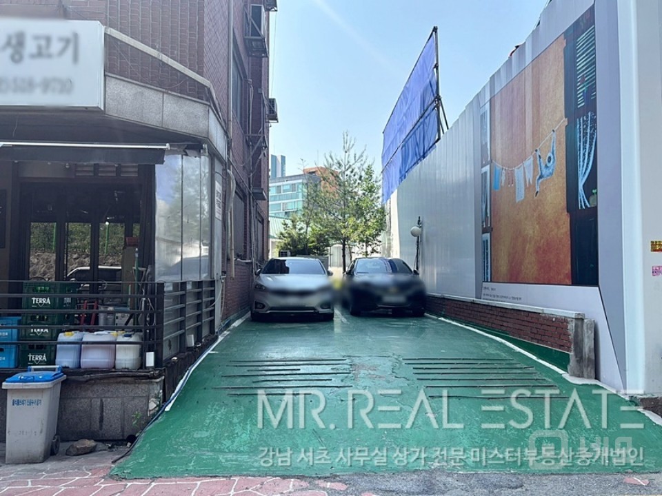 청담역1분 초역세권.빠른계약예상.S급컨디션.주차무료1대 매물의 6번째 사진