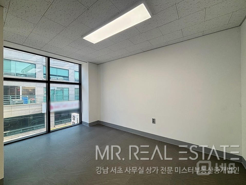 신논현인근 역세권 화이트톤S급인테리어.무료1대 매물의 4번째 사진