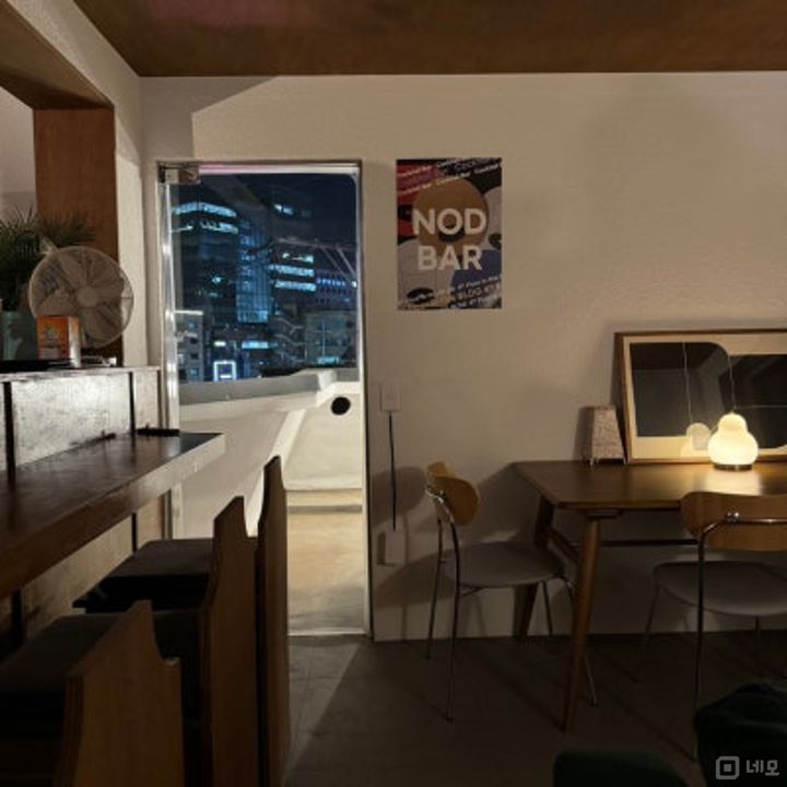 동선동 복합상권에 위치한 BAR 매물의 1번째 사진