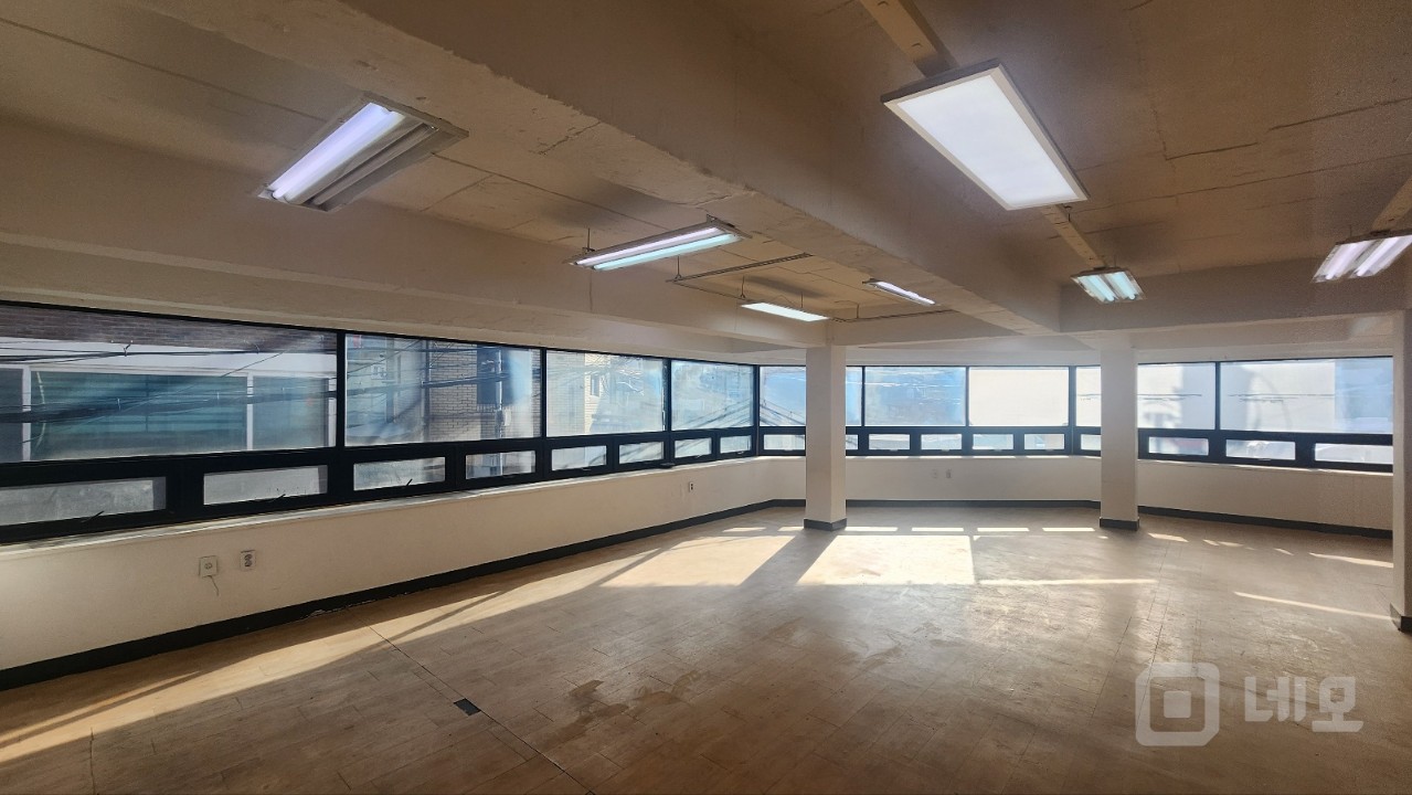 엘베o주차o 코너건물 2층 단독 사무실 매물의 2번째 사진