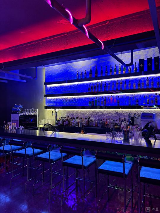 신사동 골목 지하1층 분위기 좋은 술집 매물의 1번째 사진