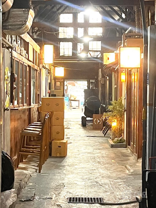 감성가득한 남영동 골목상권 1층, 시설 및 인테리어 완비, 바로 영업가능 매물의 6번째 사진