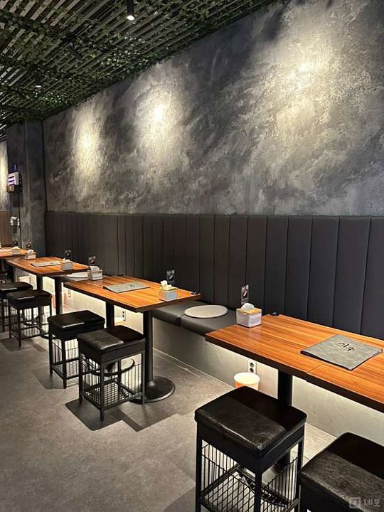 문래동 복합 상권에 위치한 요리 주점 매물의 2번째 사진