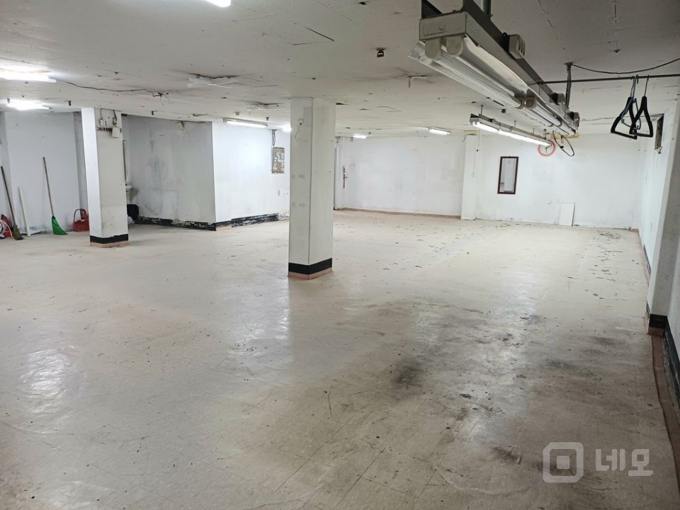 먹골역 도보2분,지층 공장,제조업소,창고,주차장으로 직접연결 상하차편리. 매물의 4번째 사진