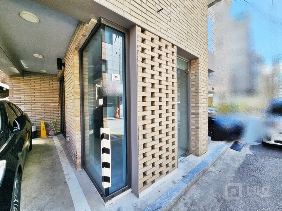 JS 신축급 1층 상가/사무실임대! 전용주차 1대 매물의 3번째 사진