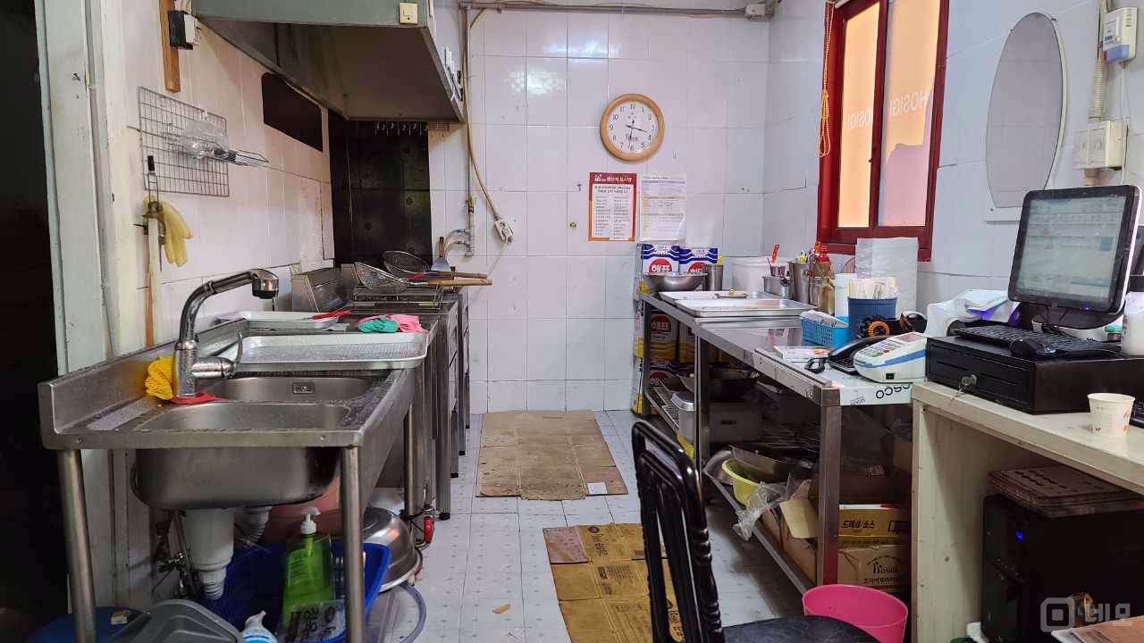 ★부산 부산진구에 있는 치킨점 매물입니다.★ 매물의 4번째 사진