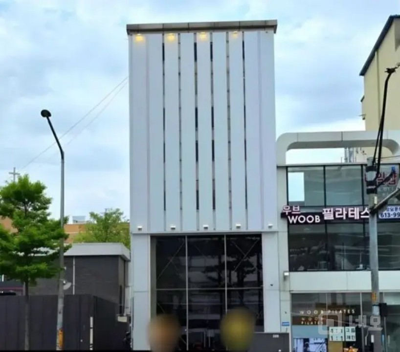 부천역 17번 출구 바로 앞 건물 매물의 11번째 사진