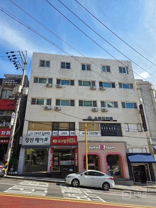 초역세권, 더블학세권, 기존 스터디카페 인테리어 권리금없이 양도 매물의 6번째 사진