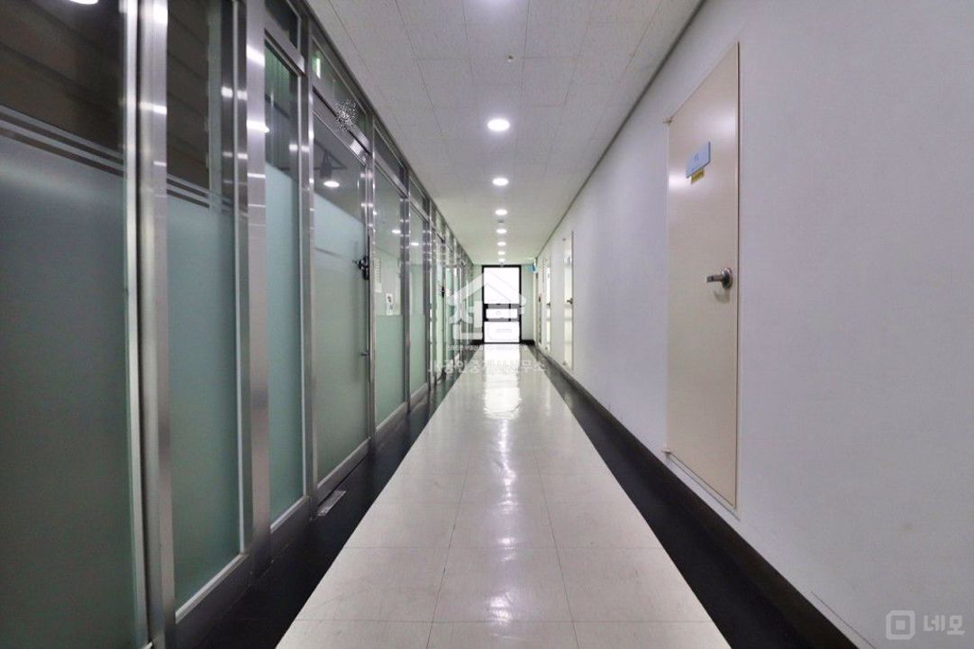 발산역 도보3분 실16평 사무실 매물의 10번째 사진