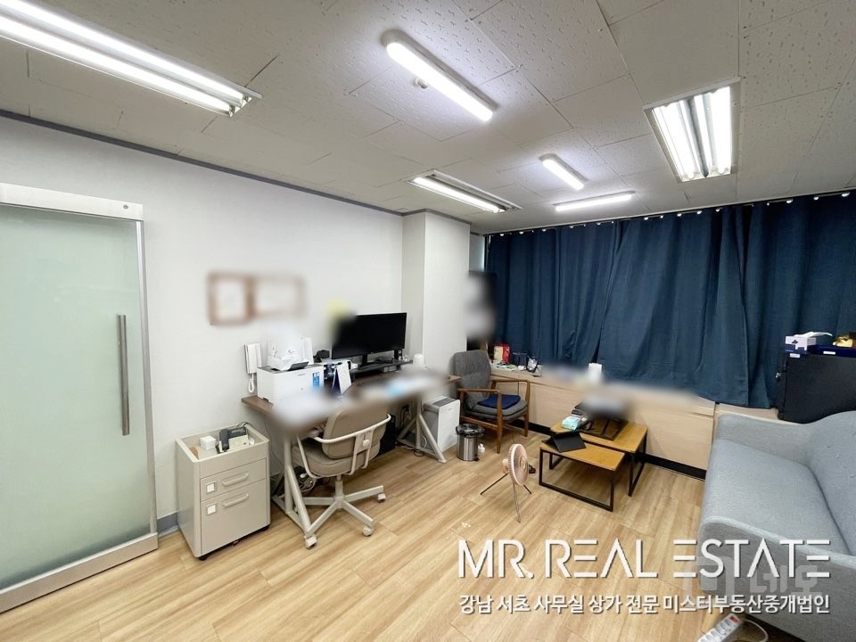 역삼역 바로 앞 깔끔한 사무실 사진 있음 매물의 4번째 사진