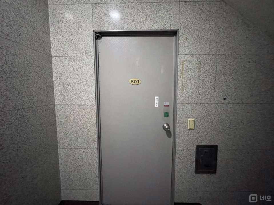 삼성역 도보 3분 거리의 깔끔한 사무실입니다. 매물의 9번째 사진