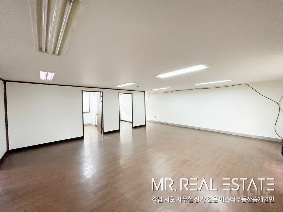 개나리아파트 사거리 가격대비 넓은 사무실 사진있음 매물의 4번째 사진