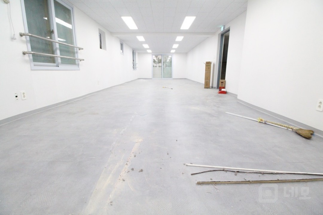 역삼역 도보 가능 올수리된 중소형 사무실 매물의 1번째 사진