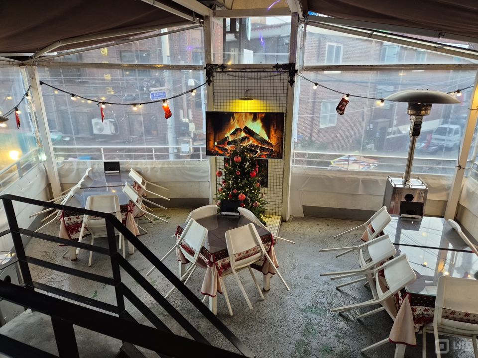 망원동 시설상태 좋고, 상권 잡혀있는 호프집 매물의 8번째 사진