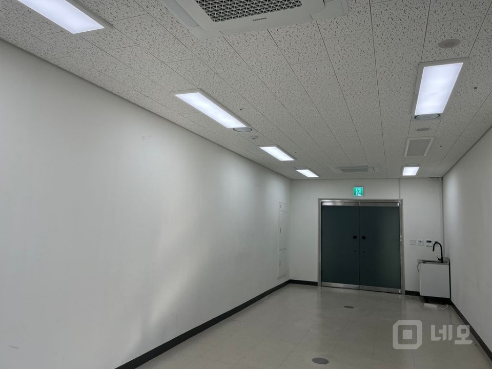 성수초역세권. 연무장길 메인 빌딩 매물의 4번째 사진