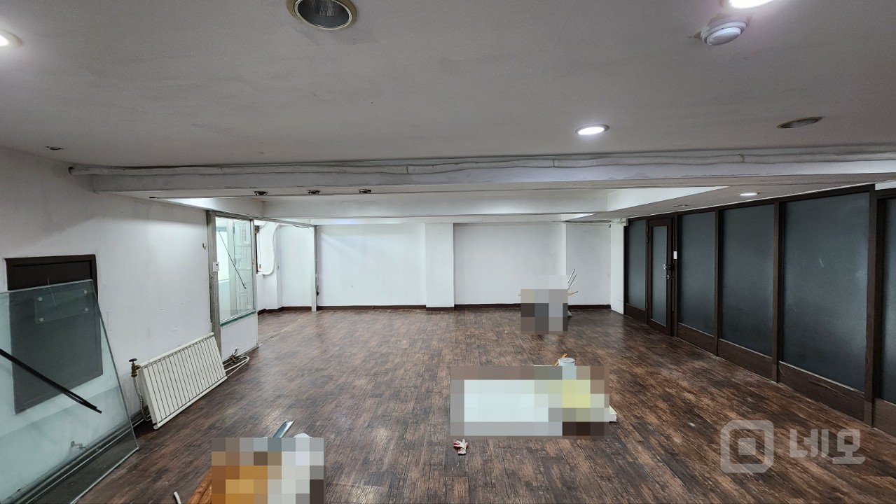 동대문역 인근 엘베O 주차O 저렴하고 반듯한 사무실 창고 매물의 3번째 사진