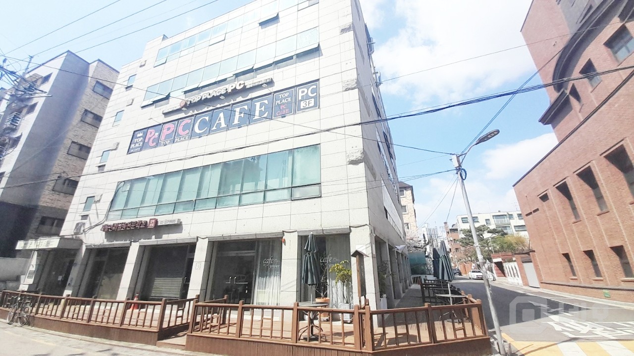 🏢 성산동 4층 단독 사무실 임대! 넓은 393.1㎡ 공간 확보 매물의 11번째 사진