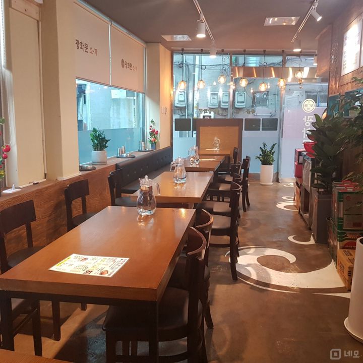 돈의동 깔끔한 시설, 꾸준한 수요 있는 돈까스점 매물의 1번째 사진