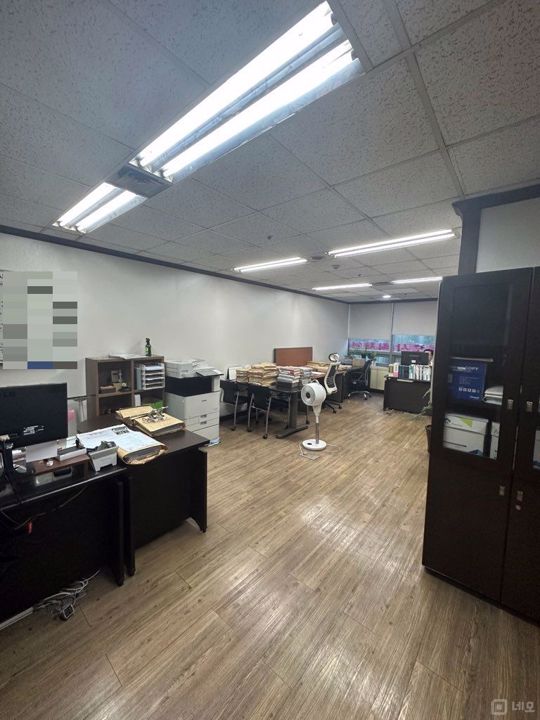 깔끔한 시설, 접근성 좋은 신정동 사무실 매물의 1번째 사진