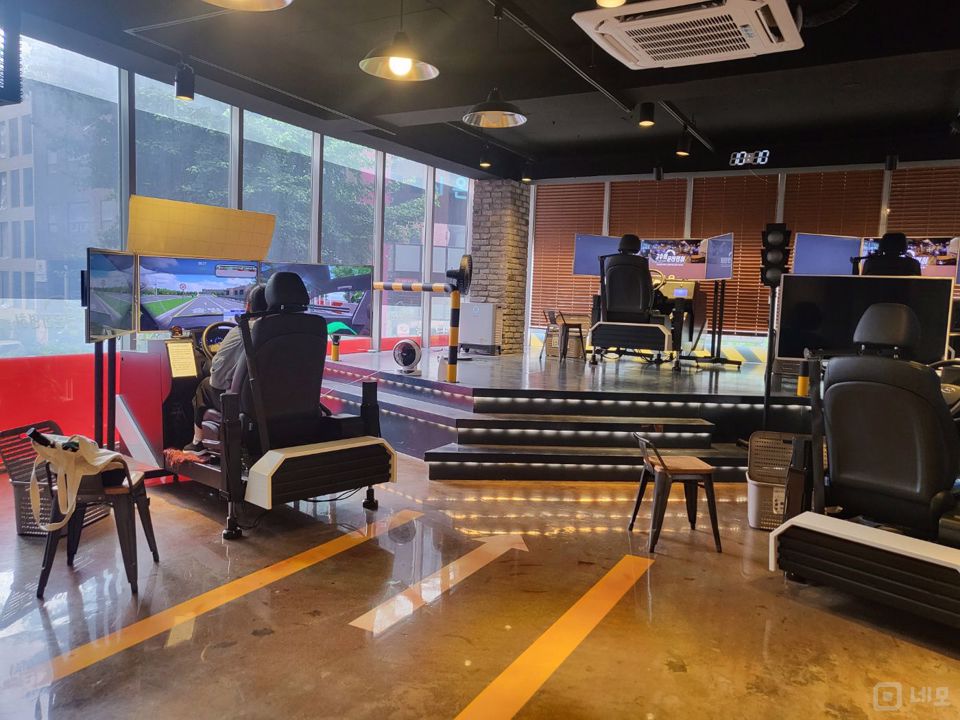 혜화역 대학로상권,  매출보장 동숭동 실내운전연습장 매물의 3번째 사진